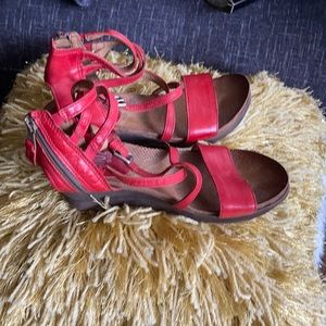 Miz Mooz, NWOB, 🔥🔥sale